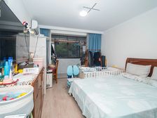 精装修 朝南一房一厅 出门13.15号线地铁房 性价比高