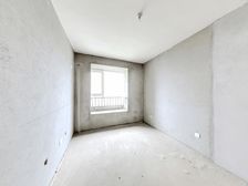 口 2023年小区 总高24层 毛坯