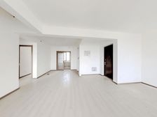 顶跃 带露台 交房 未装修 诚心出售