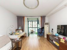 两年精装修家电全送,拎包入住,带车位,中间楼层,已买好新房