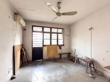 低楼层,户型正气,生活交通方便,通风效果好,采光佳