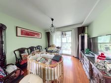 小区中间位置 位置安静 经典两房户型 位置安静