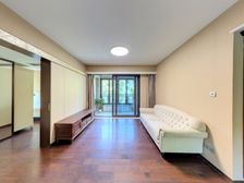 小区仅一套,不靠路三房,有车位,幼中可用,特殊户型