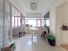 新出地铁口三房,小区在售少,税费低,采光良好,诚意出售