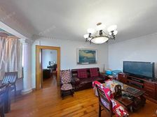 此房满五,全明户型,房屋明亮、刺眼,视野好。