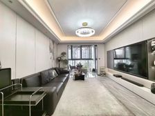 万源城朗郡,湖景大三房!业主自住新装修,随时看房!