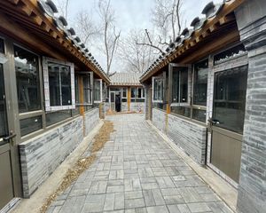 西城 北二环 旧鼓楼大街 新翻建独门独院 两证齐全 随时过户