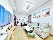 2016年次新小区 一楼带入户花园 精装修可以拎包入住