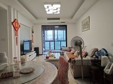 朝南,视野开阔,北站旁边,精装大2房急售