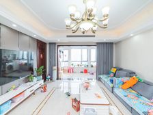 天宁吾悦旁 御河湾4室精装 带车位 中上好楼层 拎包入住