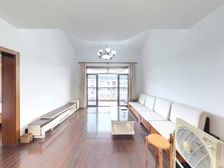 高楼层,采光好,诚意售,有阁楼