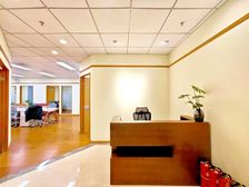 国贸CBD核心汉威大厦246平精装带家具6隔间+15工位出租