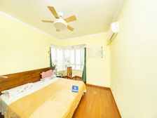 南北通透,精装大两房加一个书房,中间户精装