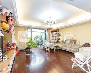 东3.3环燕莎)闹中取静)北京花园中间层)南北通透3居室