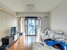 顶楼复式 楼上面积约50平米 诚心出售价可谈