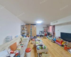中关村,人大北路33号院,2000年商品房住宅,大两居,诚意