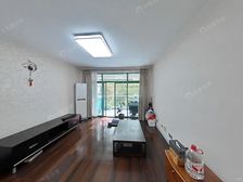 世博标杆小区,在小区中间位置安静,交通四通八达,出入方便