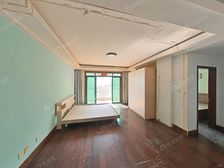 六支弄花园位置,4开间朝南,好楼层,一套不容错过的房子