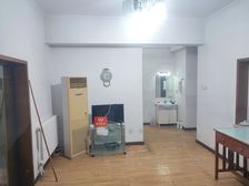 滨河园4室2厅精装修