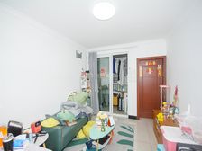 必看好房(店总力推vlp)进出口出门热闹,视野好采光好!