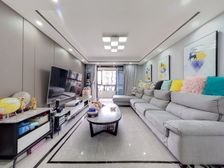 品质小区 低于市场价50万 户型正气 精装全送 价格可谈 急