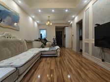 杨家坪步行街 小三房 保利品质 随时看房