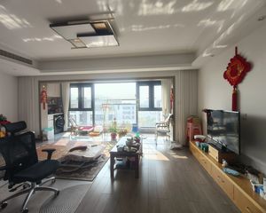 万科未来之光3室2厅2卫南朝向219.0万元/套出售