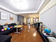 两江新区 中渝梧桐郡A区 四房 244.8万