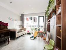 幸福里(必看好房)3室2厅 中间层带车位(23年次新)可大聊