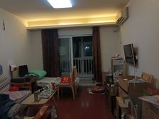 南北通透绿地·国际花都2室2厅精装修