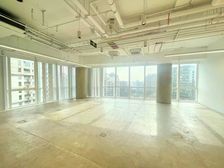 业主直租 万通中心246平精装遗留3隔间20工出租