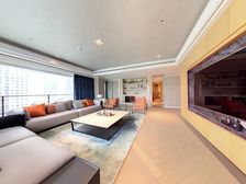 住宅典范 270度转角玻璃幕墙 带3个车位和1个