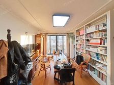 老业主新挂牌大三房两卫,落地窗,精装2年自住,花园位置,带露