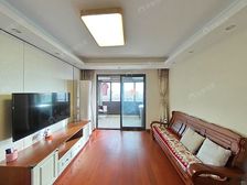 九号线十二号线双轨,200米九年制,飞机户型人车分流。