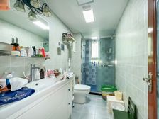 小区中间位置 位置安静 经典两房户型 位置安静