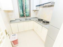 嘉怡水岸新上一楼带院子 钥匙房看房方便