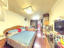 通海一小区 一楼 带朝南花园,位置好,价格可谈,随时看房的