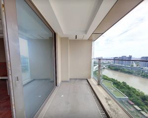 中湾广场二期5室2厅4卫南朝向1400.0万元/套出售
