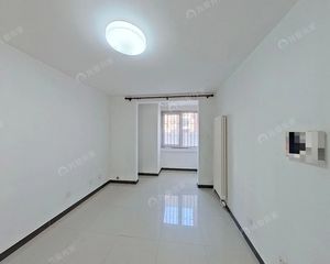 北坞嘉园北里 有房本满5年 位置好出行便利南北通透