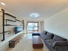 位置好、稀有四房、诚意出售、次新房