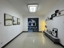 盛天领域4房2厅78万