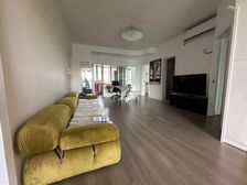 天安花园新出中心位置5楼,房东又降价了,非常诚意卖