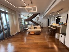 仁恒3期7号楼顶楼复式245平4房有车位接受市场价成交