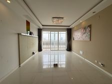 联洋单价8.2万,买181平复试4房,有车位,价格可以谈