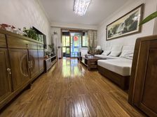 浦东虹桥公寓3楼送300平露台,接受市场价成交,有车位