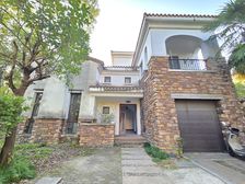 房东已经定居在香港了,需要变现,房子是一定要卖掉价格您说了算