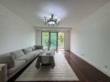 水清木华 5楼底总价3房,有车位,房东说了接受市场价成交