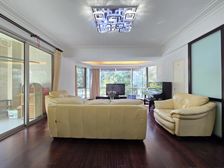 世纪公园04年小区单价6.6万,买232平4房,有车位