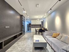 小区装修保养好,低总价3房,有产权车位,接受市场价成交