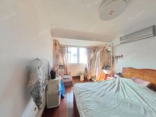 电梯房!!两房一厅(厅带窗户)全明户型,位置安静